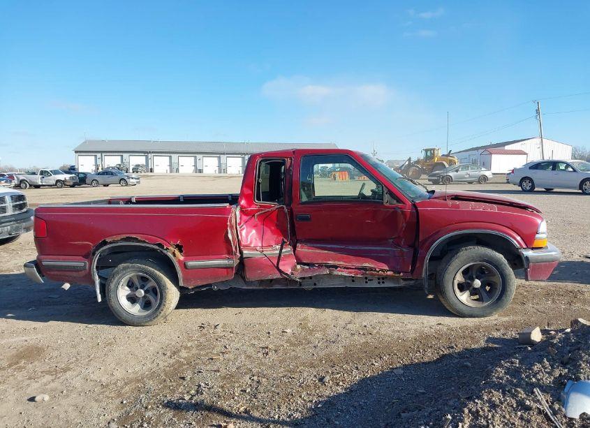 Photo 13 of 1998 Chevrolet S-10 LS FLEETSIDE (VIN 1GCCS1949W8186280)