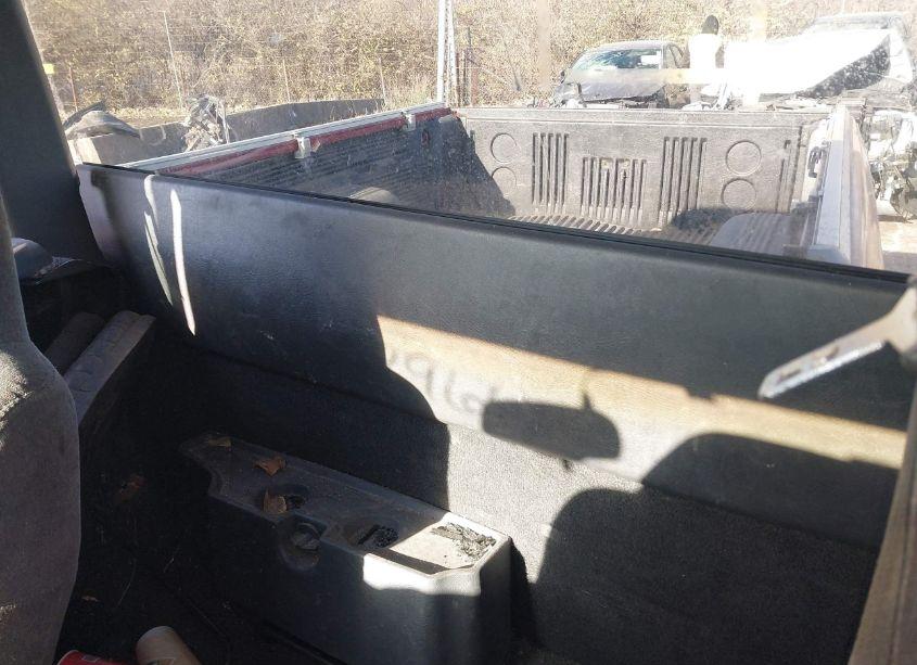 Photo 8 of 1998 Chevrolet S-10 LS FLEETSIDE (VIN 1GCCS1949W8186280)