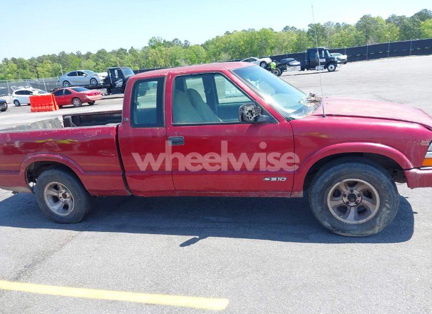 Photo 13 of 1999 Chevrolet S-10 LS (VIN 1GCCS1949X8100662)