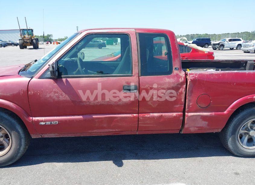 Photo 6 of 1999 Chevrolet S-10 LS (VIN 1GCCS1949X8100662)
