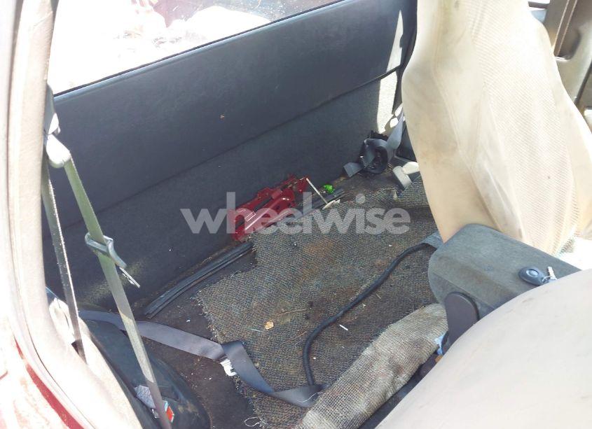 Photo 8 of 1999 Chevrolet S-10 LS (VIN 1GCCS1949X8100662)