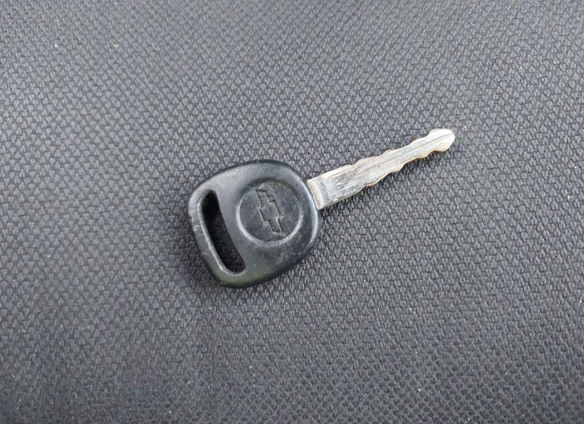 Photo 11 of 2000 Chevrolet S-10 LS (VIN 1GCCS1949Y8176996)