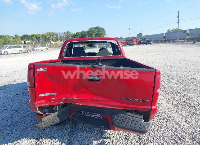 Photo 16 of 2001 Chevrolet S-10 LS (VIN 1GCCS195118235344)