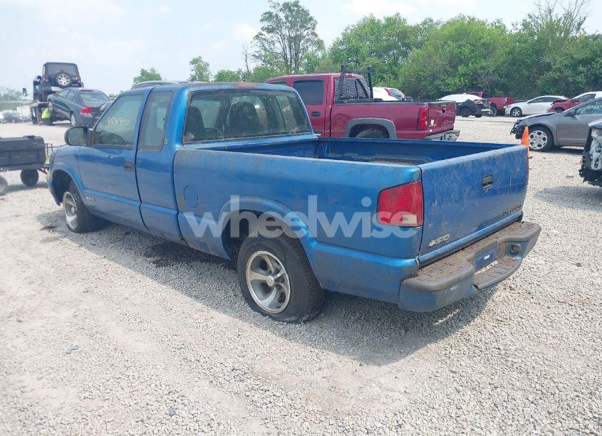 Photo 3 of 2001 Chevrolet S-10 LS (VIN 1GCCS19511K147364)