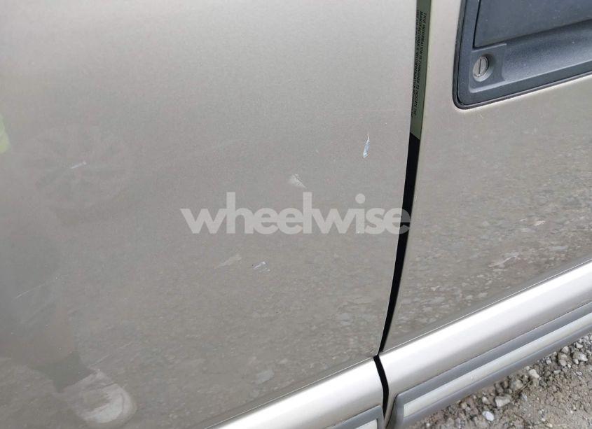 Photo 13 of 2000 Chevrolet S-10 LS (VIN 1GCCS1951Y8297501)