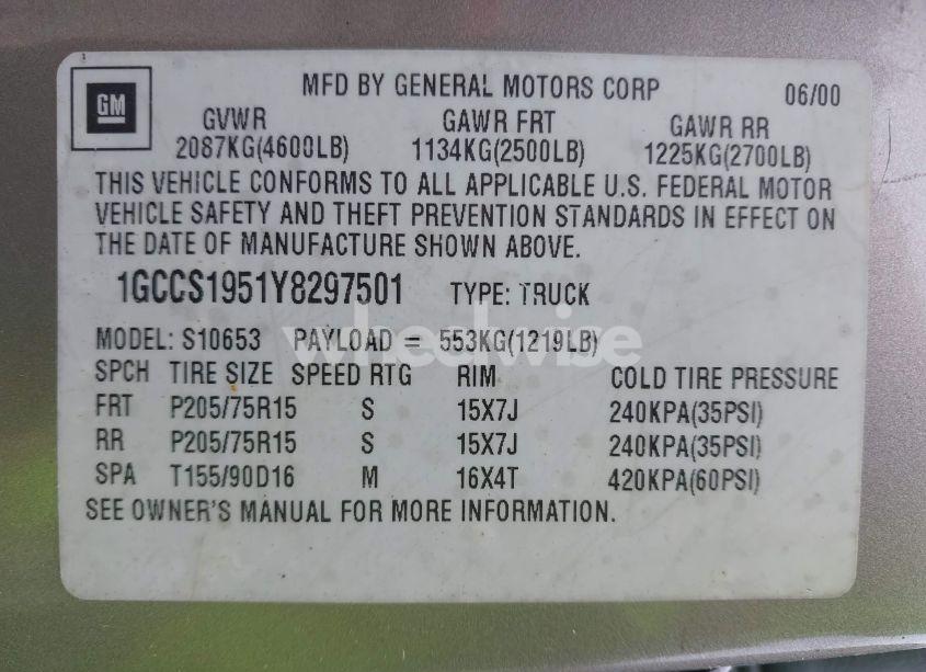 Photo 9 of 2000 Chevrolet S-10 LS (VIN 1GCCS1951Y8297501)