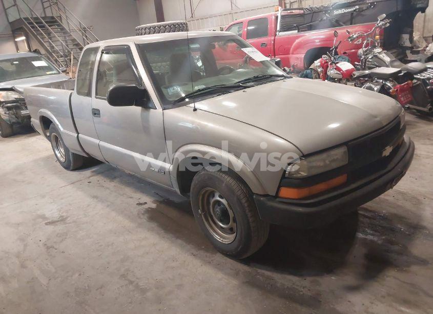 2001 Chevrolet S-10 (VIN 1GCCS195218201980) main photo