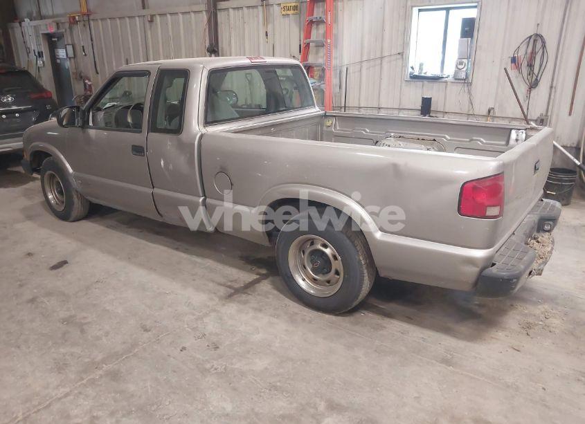 Photo 3 of 2001 Chevrolet S-10 (VIN 1GCCS195218201980)