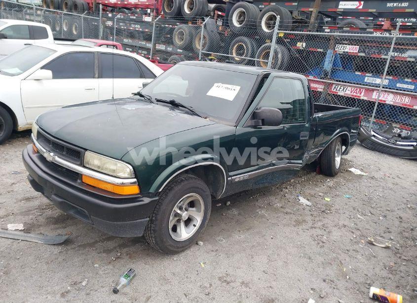Photo 2 of 2001 Chevrolet S-10 (VIN 1GCCS195218219685)