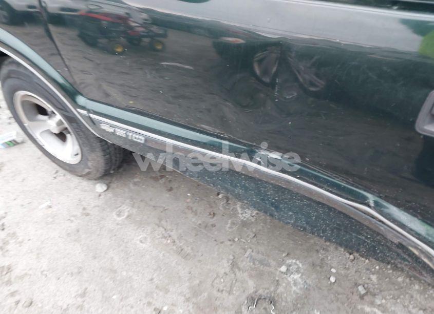 Photo 6 of 2001 Chevrolet S-10 (VIN 1GCCS195218219685)