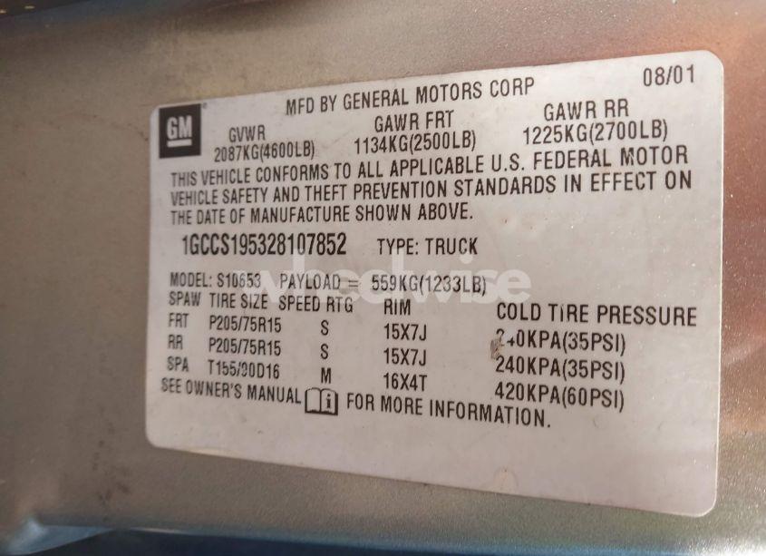 Photo 9 of 2002 Chevrolet S-10 (VIN 1GCCS195328107852)