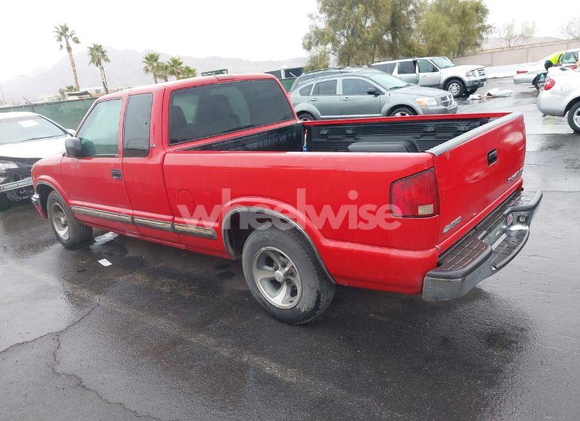 Photo 3 of 2001 Chevrolet S-10 LS (VIN 1GCCS195418107387)