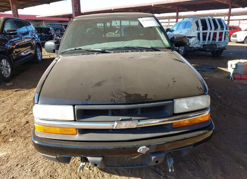 Photo 12 of 2001 Chevrolet S-10 LS (VIN 1GCCS195718154896)