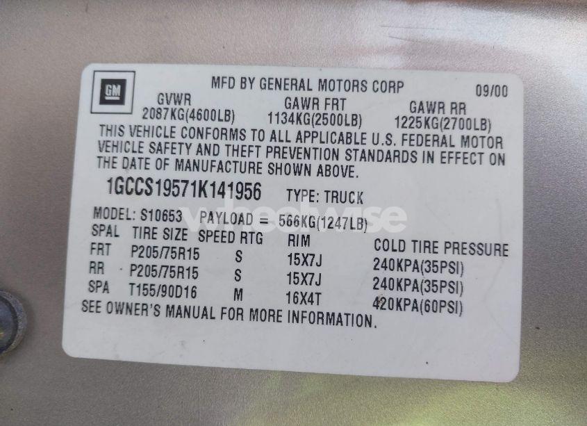 Photo 9 of 2001 Chevrolet S-10 LS (VIN 1GCCS19571K141956)