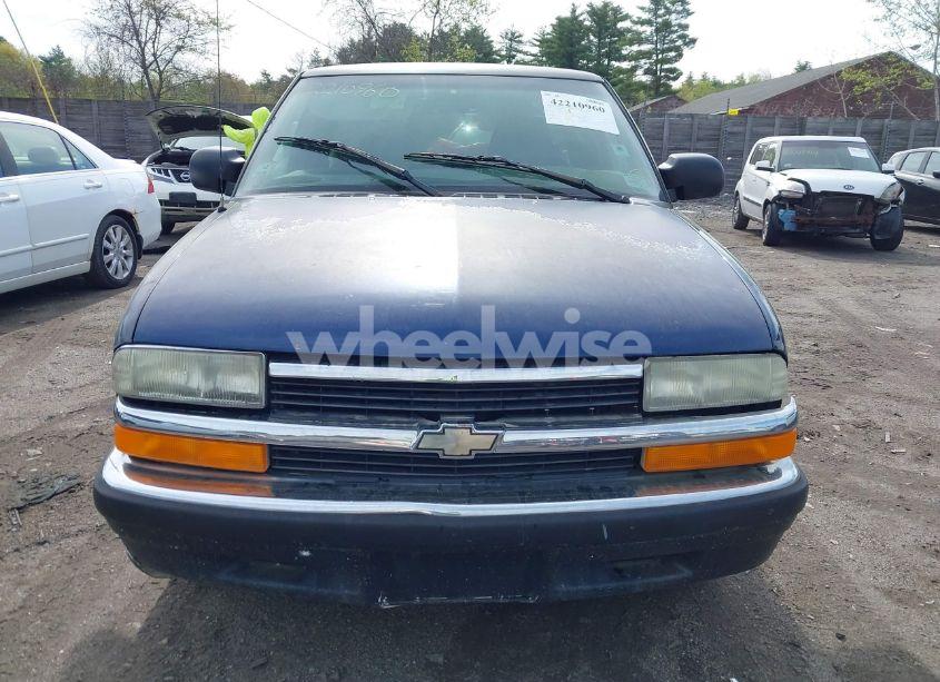 Photo 6 of 2002 Chevrolet S-10 LS (VIN 1GCCS195728152566)
