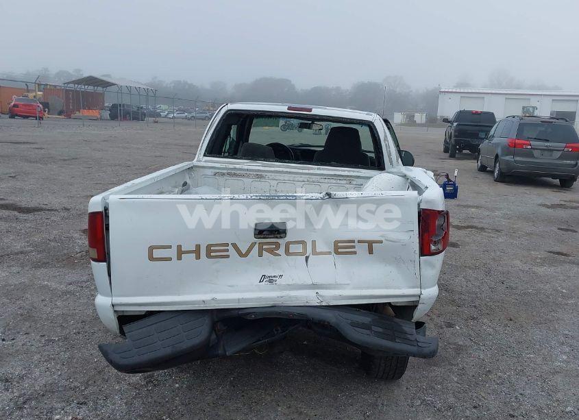 Photo 15 of 2002 Chevrolet S-10 (VIN 1GCCS195828174303)