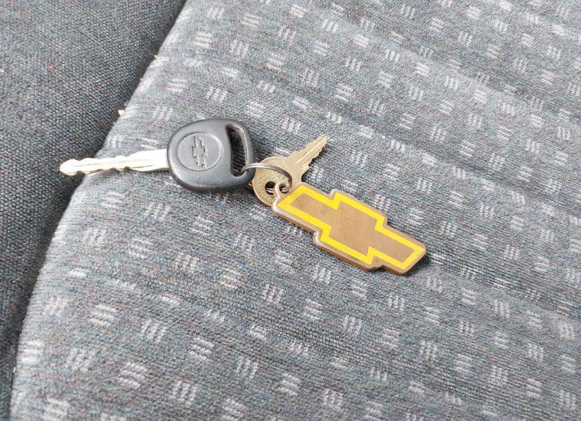 Photo 11 of 2001 Chevrolet S-10 LS (VIN 1GCCS195918111564)