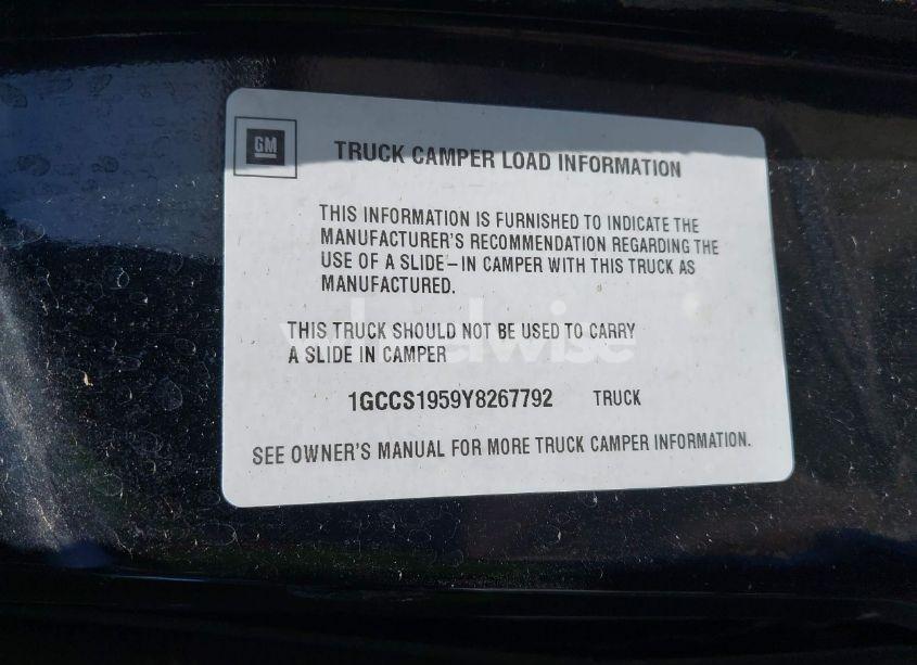 Photo 9 of 2000 Chevrolet S-10 LS (VIN 1GCCS1959Y8267792)