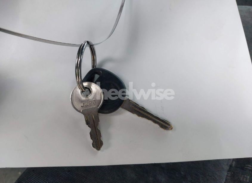 Photo 11 of 2000 Chevrolet S-10 LS (VIN 1GCCS195XYK292168)