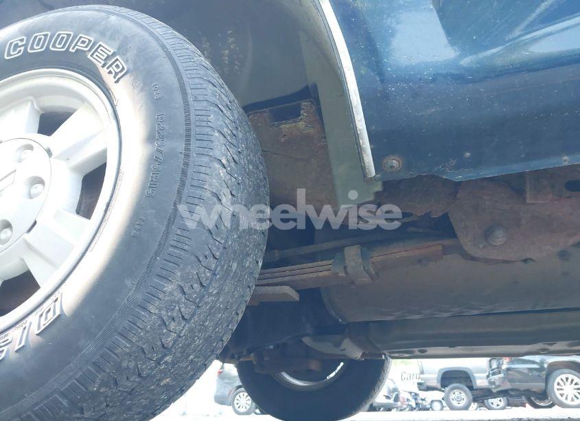 Photo 13 of 2004 Chevrolet Colorado (VIN 1GCCS196048101017)