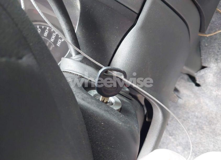 Photo 11 of 2005 Chevrolet Colorado LS (VIN 1GCCS196158101349)