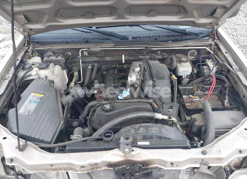 Photo 10 of 2004 Chevrolet Colorado LS (VIN 1GCCS196248117901)