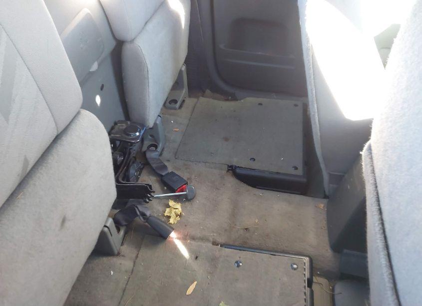 Photo 8 of 2004 Chevrolet Colorado LS (VIN 1GCCS196248192050)