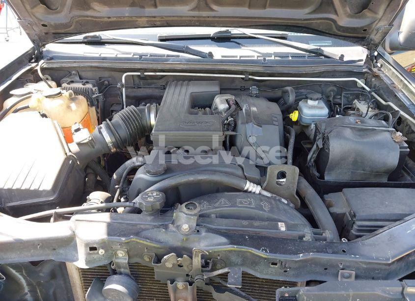 Photo 10 of 2005 Chevrolet Colorado LS (VIN 1GCCS196258199601)