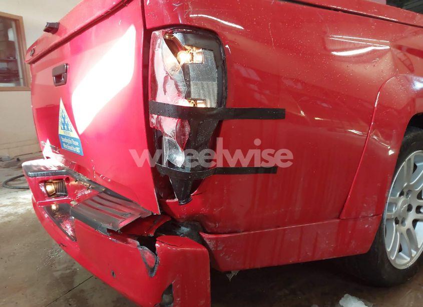 Photo 6 of 2005 Chevrolet Colorado LS (VIN 1GCCS196258263894)