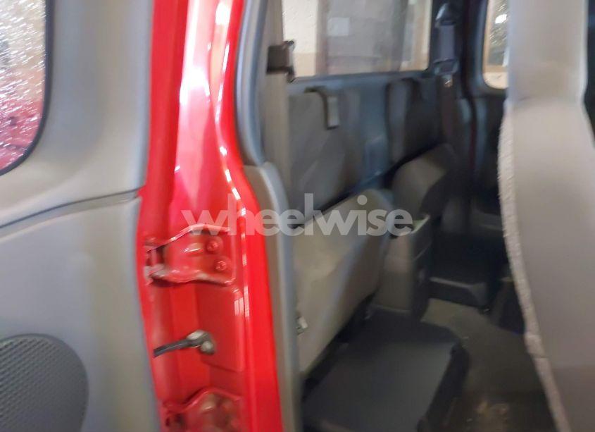 Photo 8 of 2005 Chevrolet Colorado LS (VIN 1GCCS196258263894)