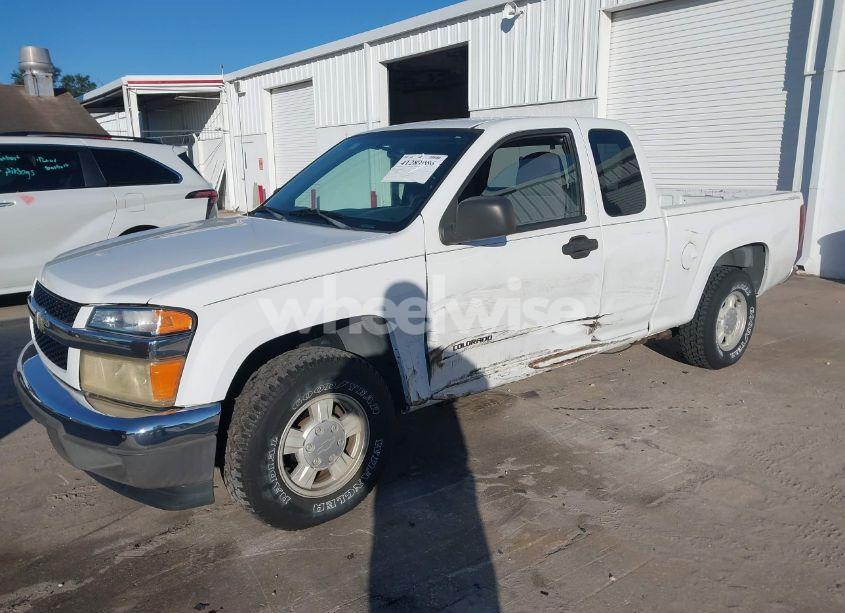 Photo 2 of 2005 Chevrolet Colorado LS (VIN 1GCCS196258286964)