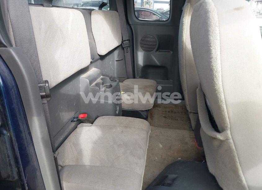 Photo 8 of 2004 Chevrolet Colorado LS (VIN 1GCCS196848117448)