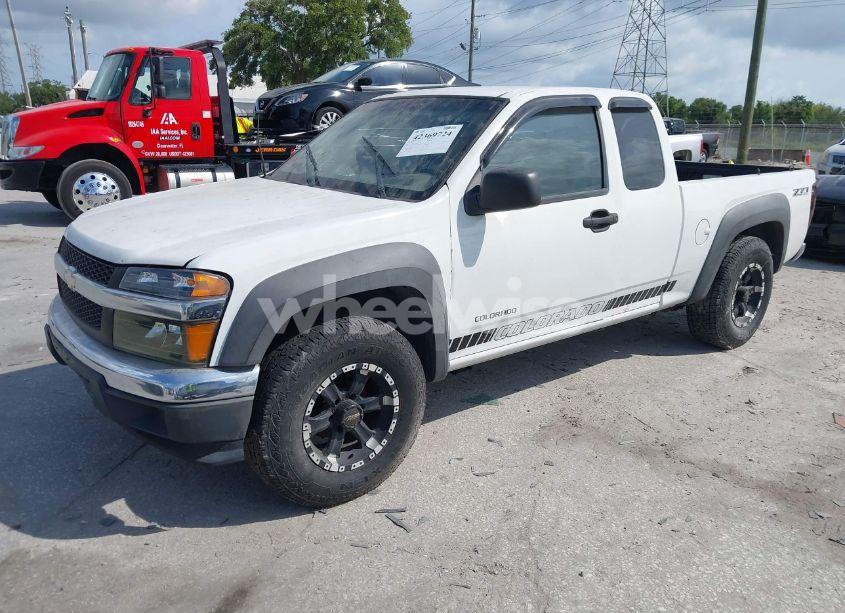 Photo 2 of 2005 Chevrolet Colorado (VIN 1GCCS198058197556)