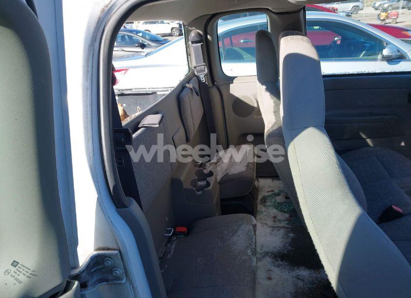 Photo 8 of 2006 Chevrolet Colorado LS (VIN 1GCCS198668128873)