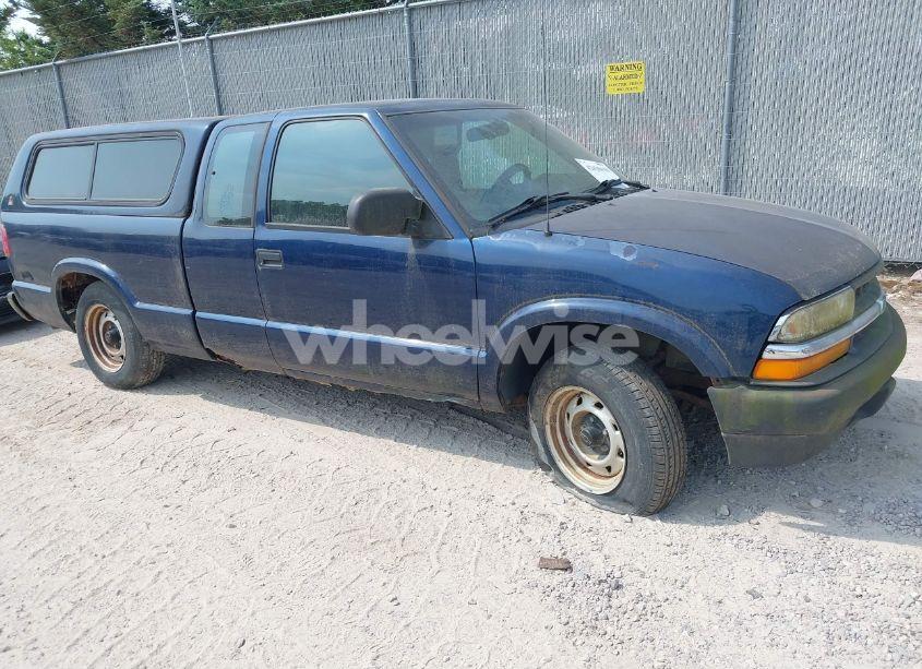 2003 Chevrolet S-10 (VIN 1GCCS19H038269059) main photo