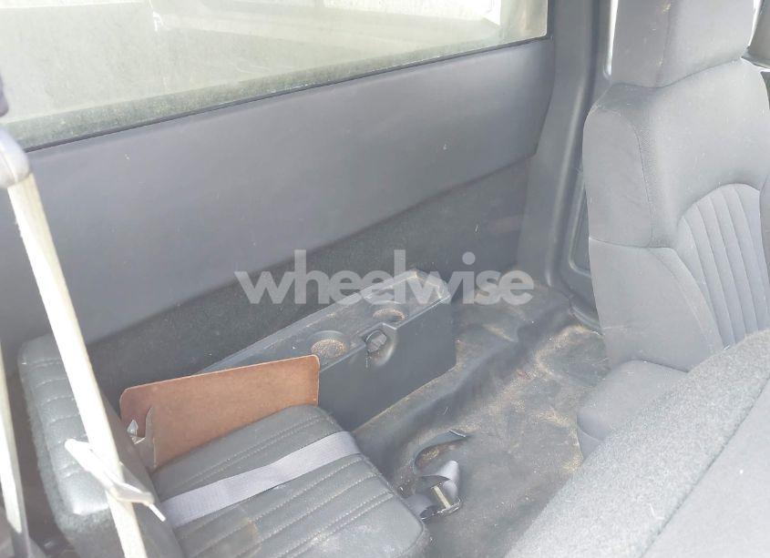 Photo 8 of 2003 Chevrolet S-10 (VIN 1GCCS19H038269059)