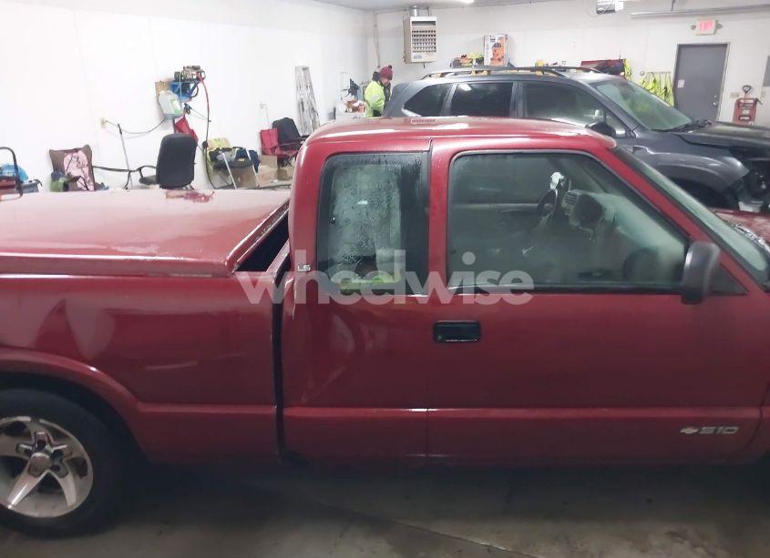 Photo 14 of 2003 Chevrolet S-10 LS (VIN 1GCCS19H138142854)