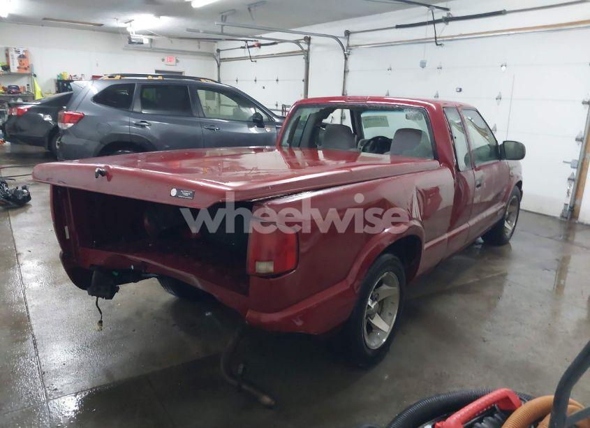 Photo 4 of 2003 Chevrolet S-10 LS (VIN 1GCCS19H138142854)