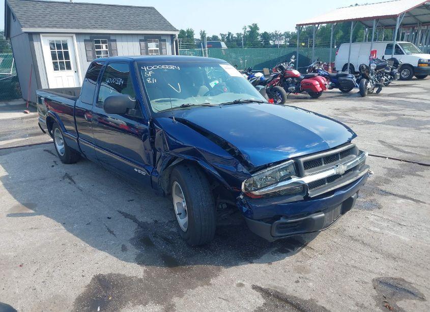 2003 Chevrolet S-10 LS (VIN 1GCCS19H138280474) main photo