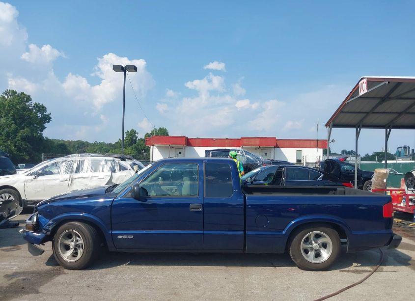 Photo 14 of 2003 Chevrolet S-10 LS (VIN 1GCCS19H138280474)