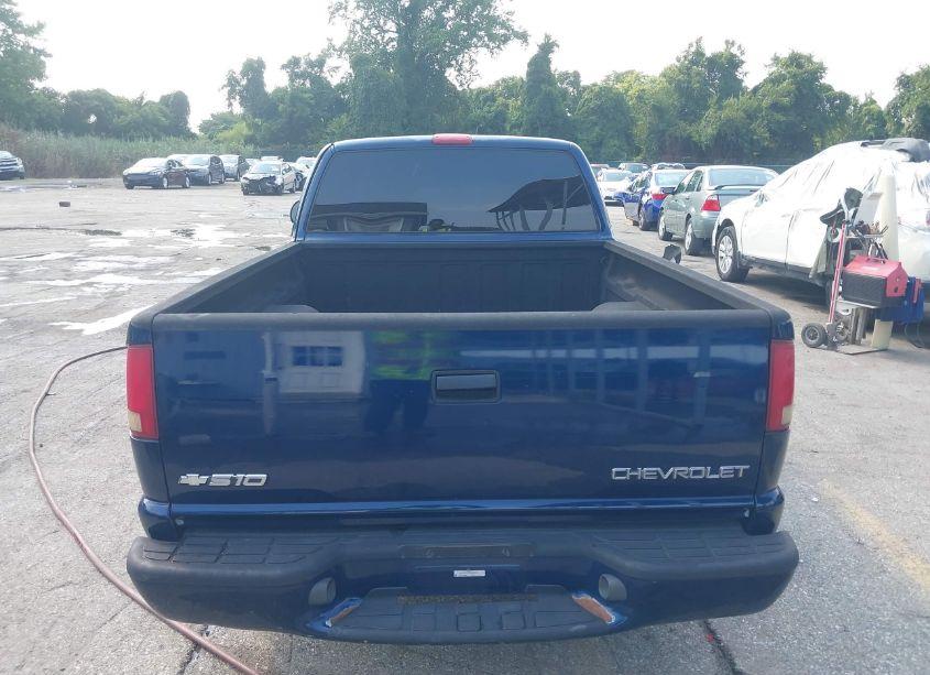 Photo 16 of 2003 Chevrolet S-10 LS (VIN 1GCCS19H138280474)