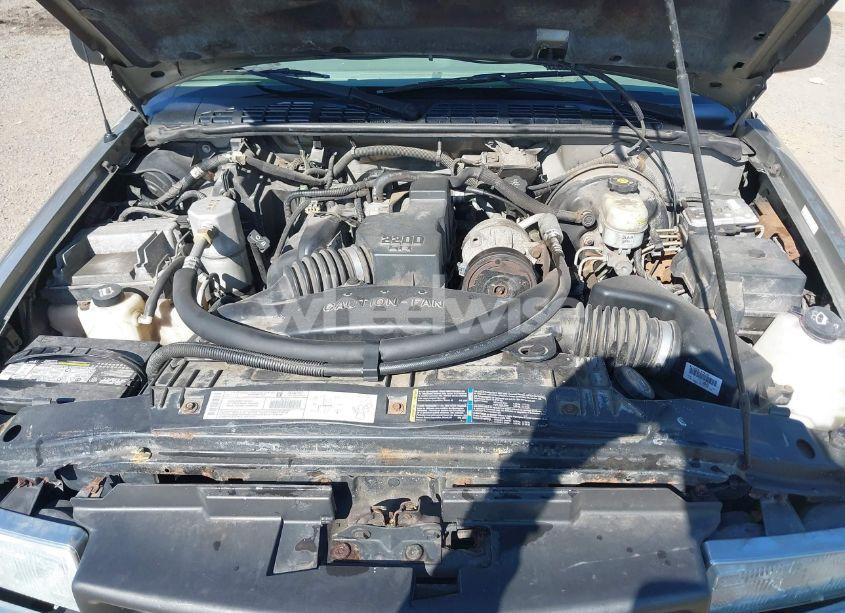 Photo 10 of 2003 Chevrolet S-10 (VIN 1GCCS19H438100436)