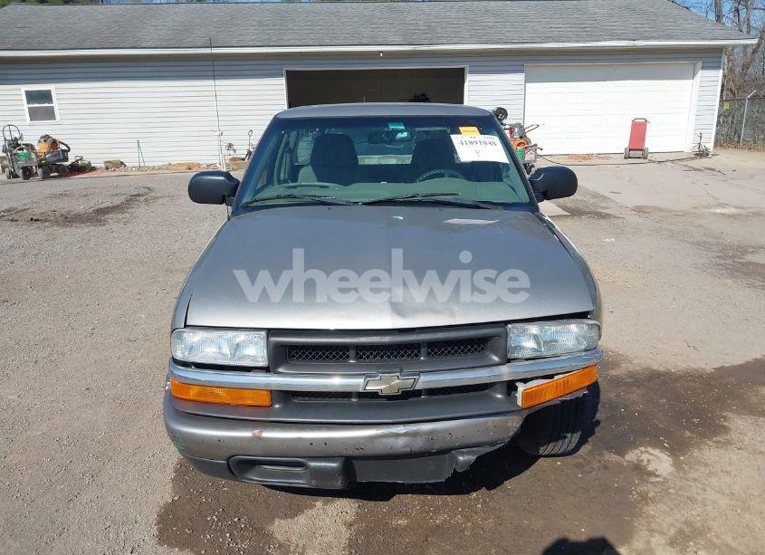 Photo 12 of 2003 Chevrolet S-10 (VIN 1GCCS19H438100436)