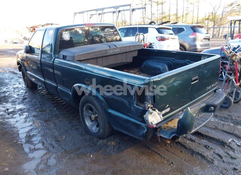 Photo 3 of 2003 Chevrolet S-10 LS (VIN 1GCCS19H638165384)