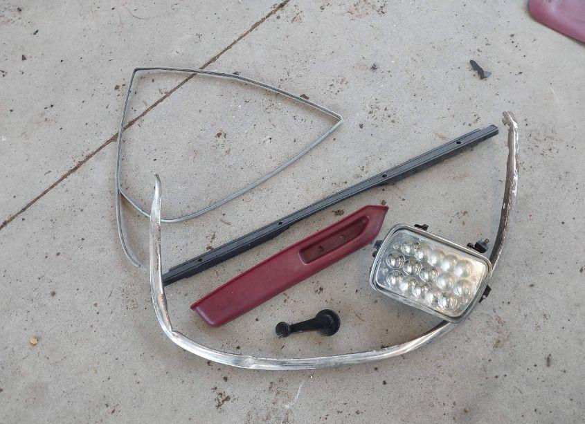 Photo 12 of 1991 Chevrolet S TRUCK S10 (VIN 1GCCS19R6M8169204)