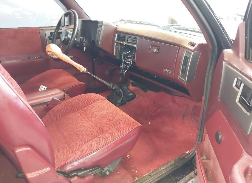 Photo 5 of 1991 Chevrolet S TRUCK S10 (VIN 1GCCS19R6M8169204)