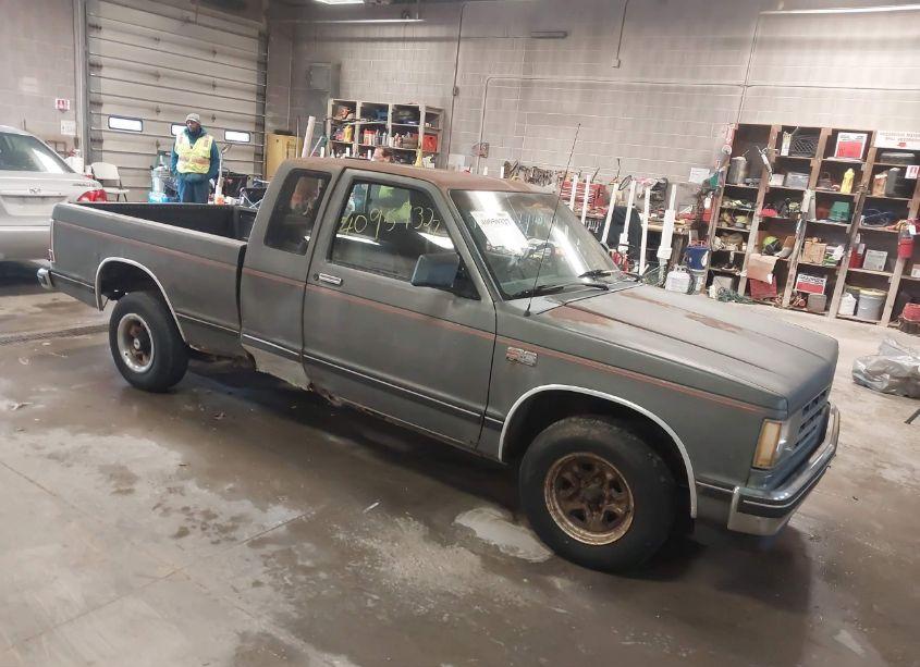 1988 Chevrolet S TRUCK S10 (VIN 1GCCS19R9J2126376) main photo