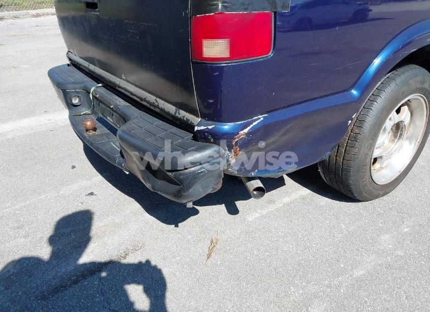 Photo 6 of 2001 Chevrolet S-10 LS (VIN 1GCCS19W018176716)