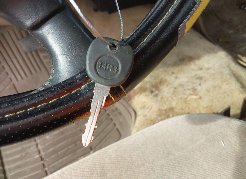 Photo 11 of 2002 Chevrolet S-10 LS (VIN 1GCCS19W028160100)