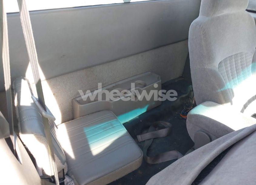 Photo 8 of 2002 Chevrolet S-10 (VIN 1GCCS19W028183151)